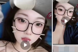 抖音 小岛 极品美女  露脸 道具自慰 2v